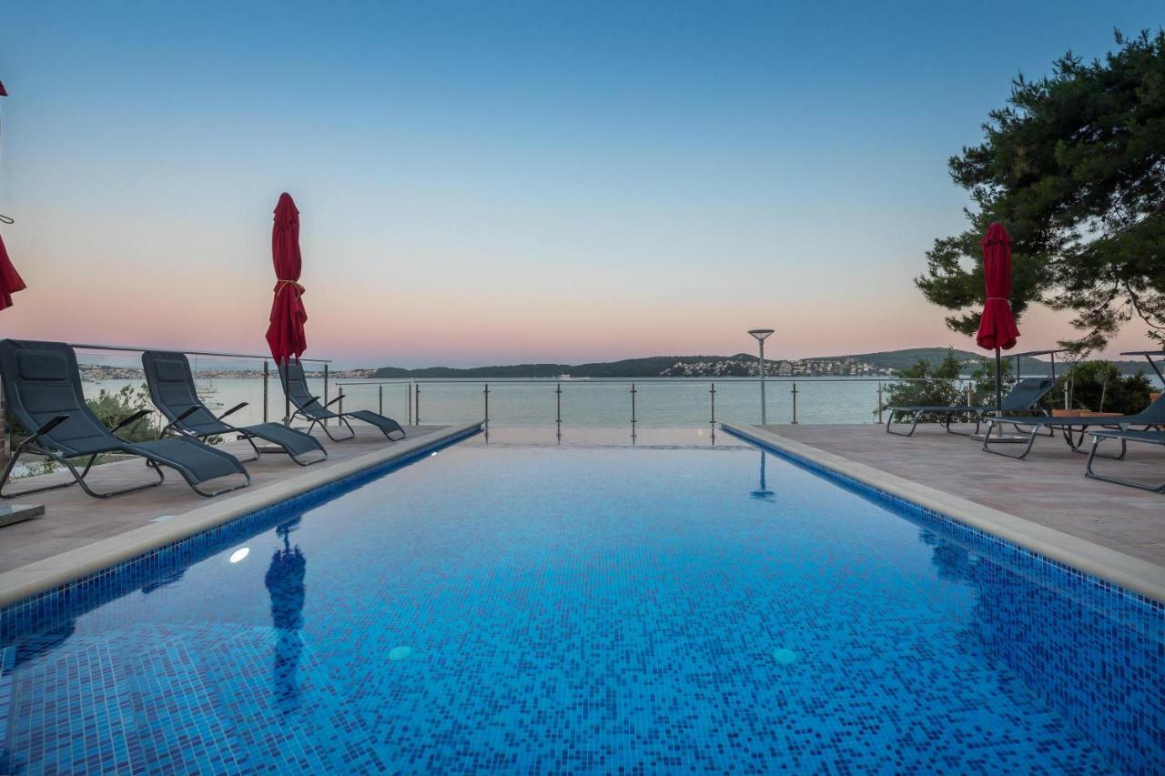 Gem Of The Sea Luxury Beach Apartment With Brand New Heating Infinity Pool Τρογκίρ Εξωτερικό φωτογραφία