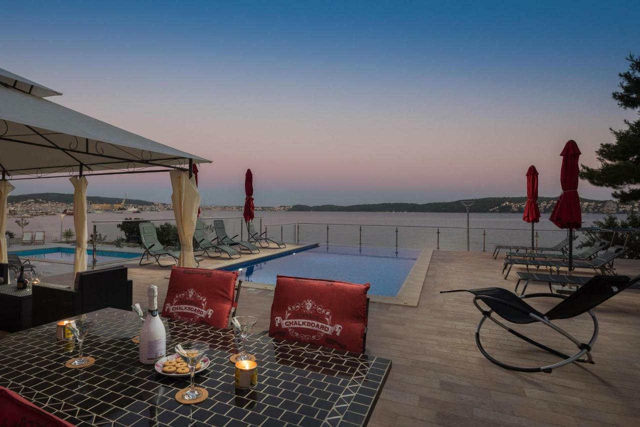 Gem Of The Sea Luxury Beach Apartment With Brand New Heating Infinity Pool Τρογκίρ Εξωτερικό φωτογραφία